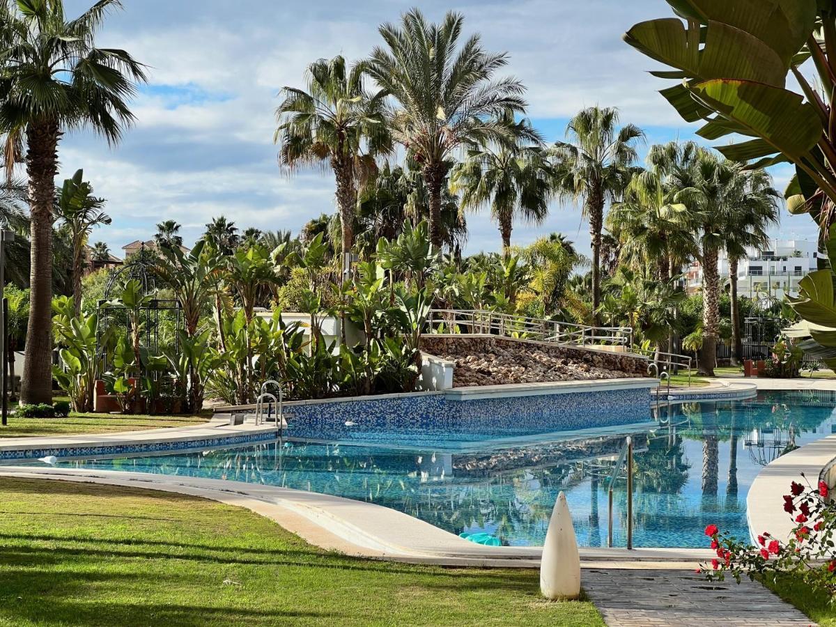 Pushe Playa Granada Beach&Golf 6 โมตริล ภายนอก รูปภาพ